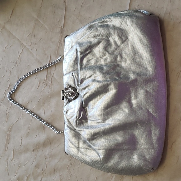 Vintage Beautiful Silver Clutch Evening Bag. - Picture 2 of 13